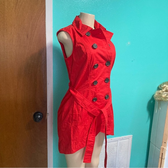 CAbi Poppy Red Convertible Trenchcoat - Picture 7 of 12